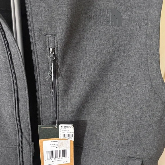 The North Face Men's Charcoal Vest - Picture 2 of 7